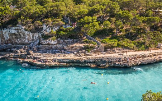 Unser Feirenhaus liegt in Cala Llombards bei Santanyi Strandansicht mit Küste in Cala Llombards